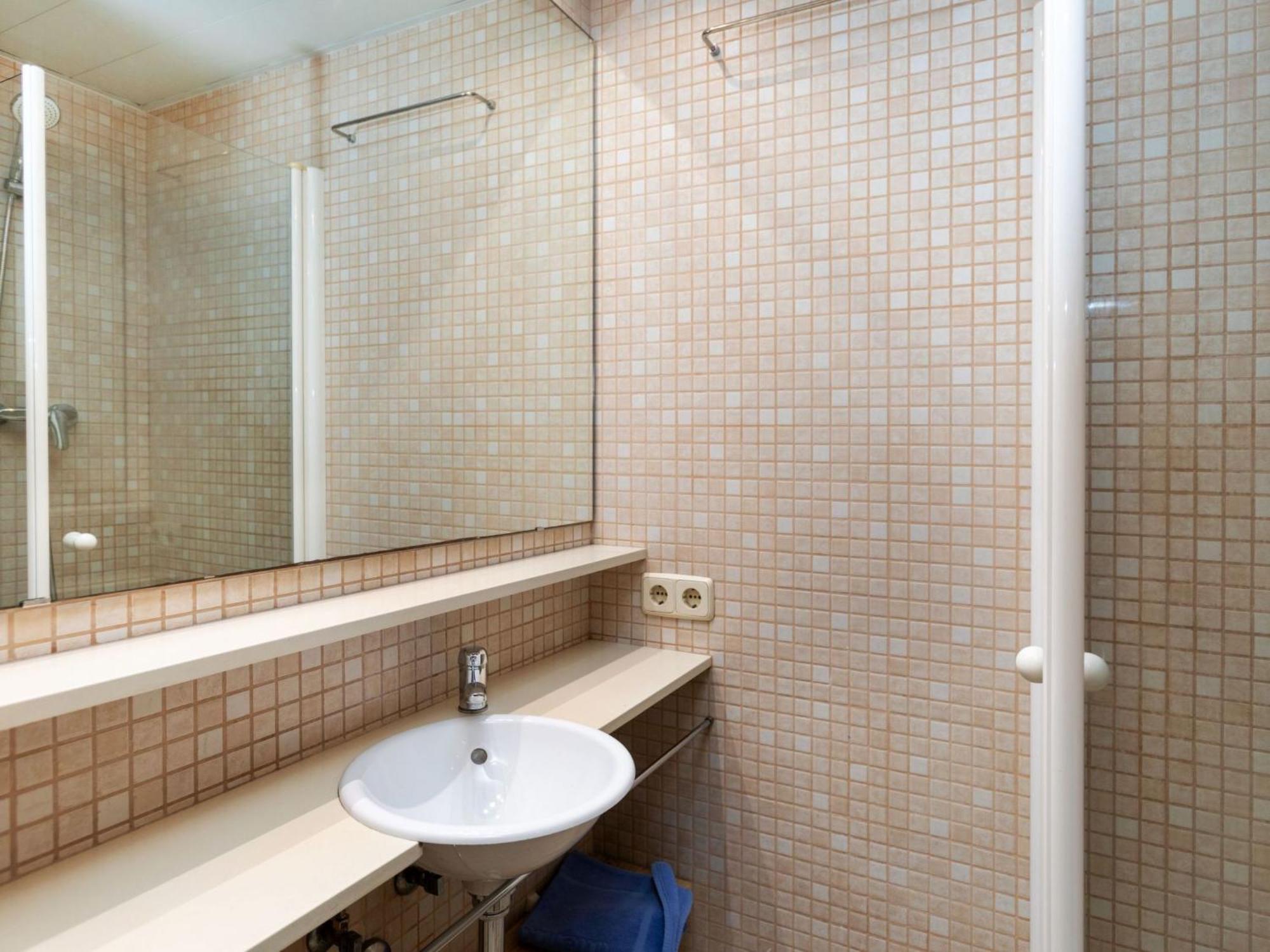 Apartment Sants-Montjuic Rambla Badal By Interhome Barcelone Extérieur photo